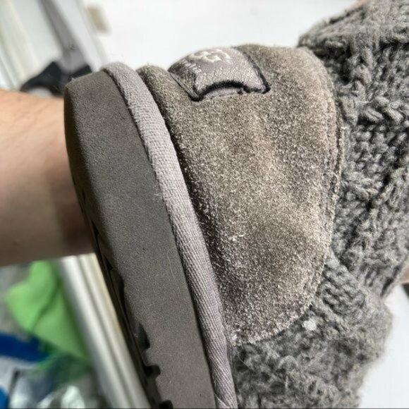 UGG Australia 1000210 Lattice Cardy GRAY Knit 2-Button Boots SIZE 3 - Picture 6 of 16